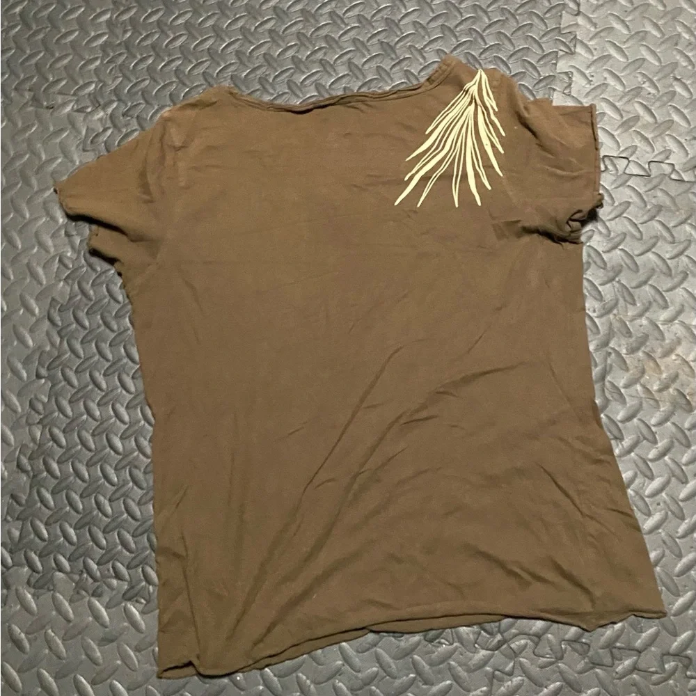 The North Face Brown Short-Sleeve V-Neck Top with Cream Leaf Graphic - Picture 2 of 3